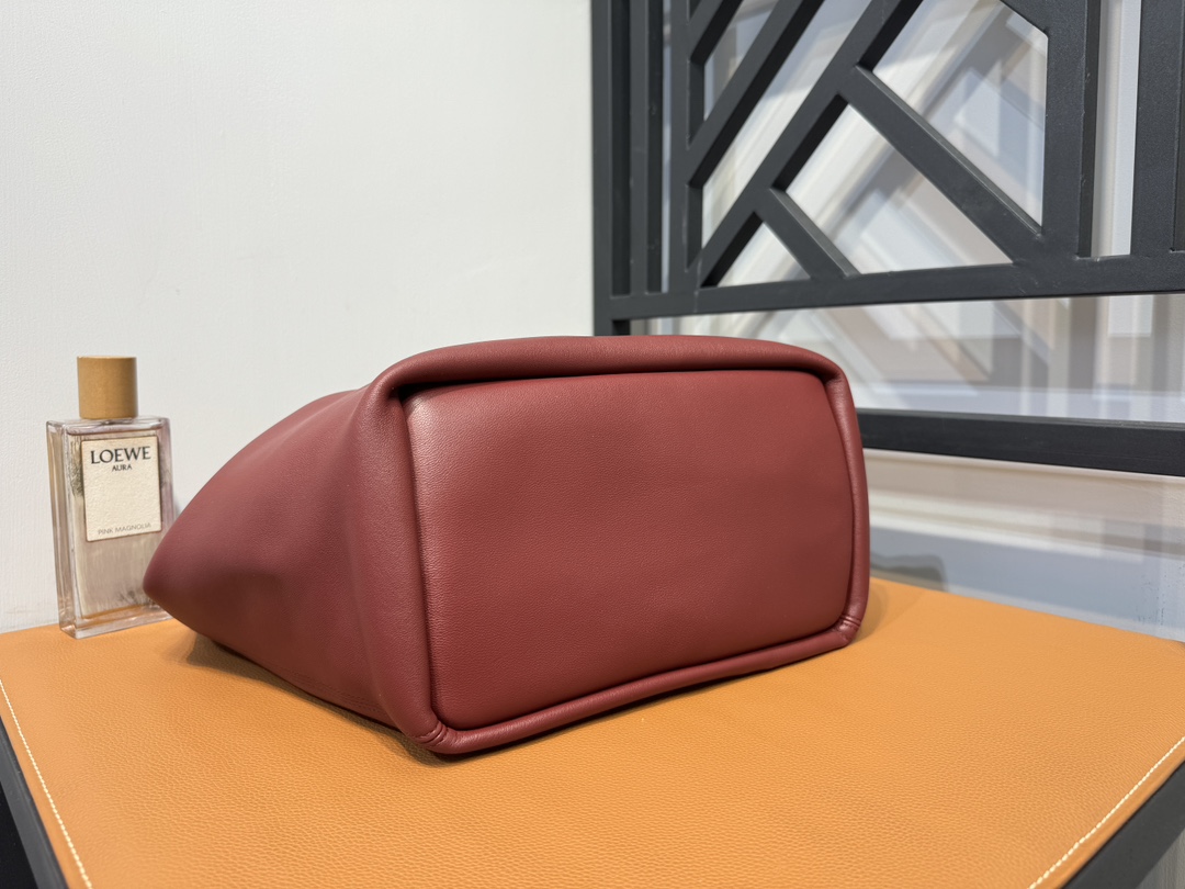 L0ew* squeeze bag-34*33*13.5cm