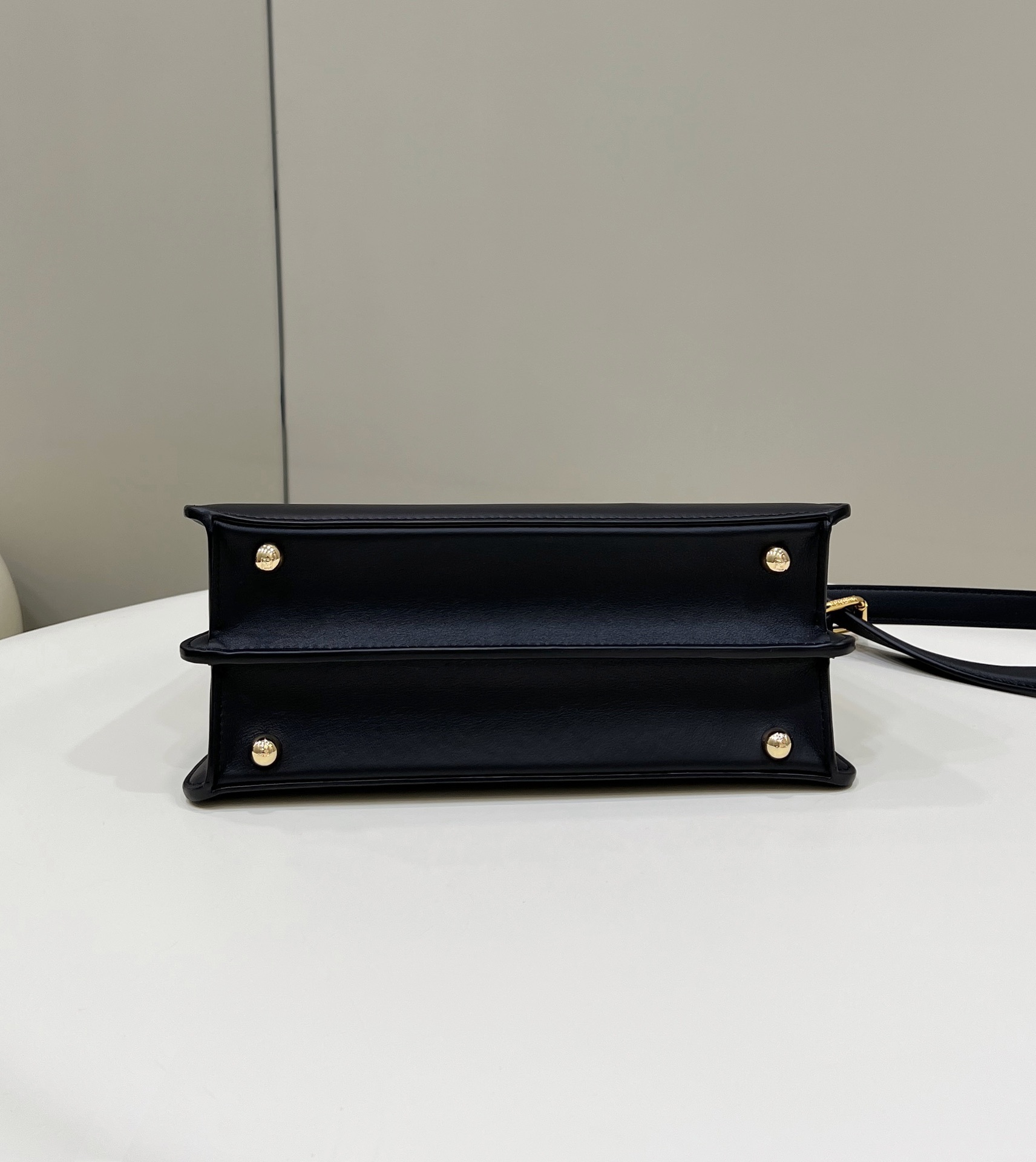 F**di peekaboo-27x21x9.5/33*12*25cm