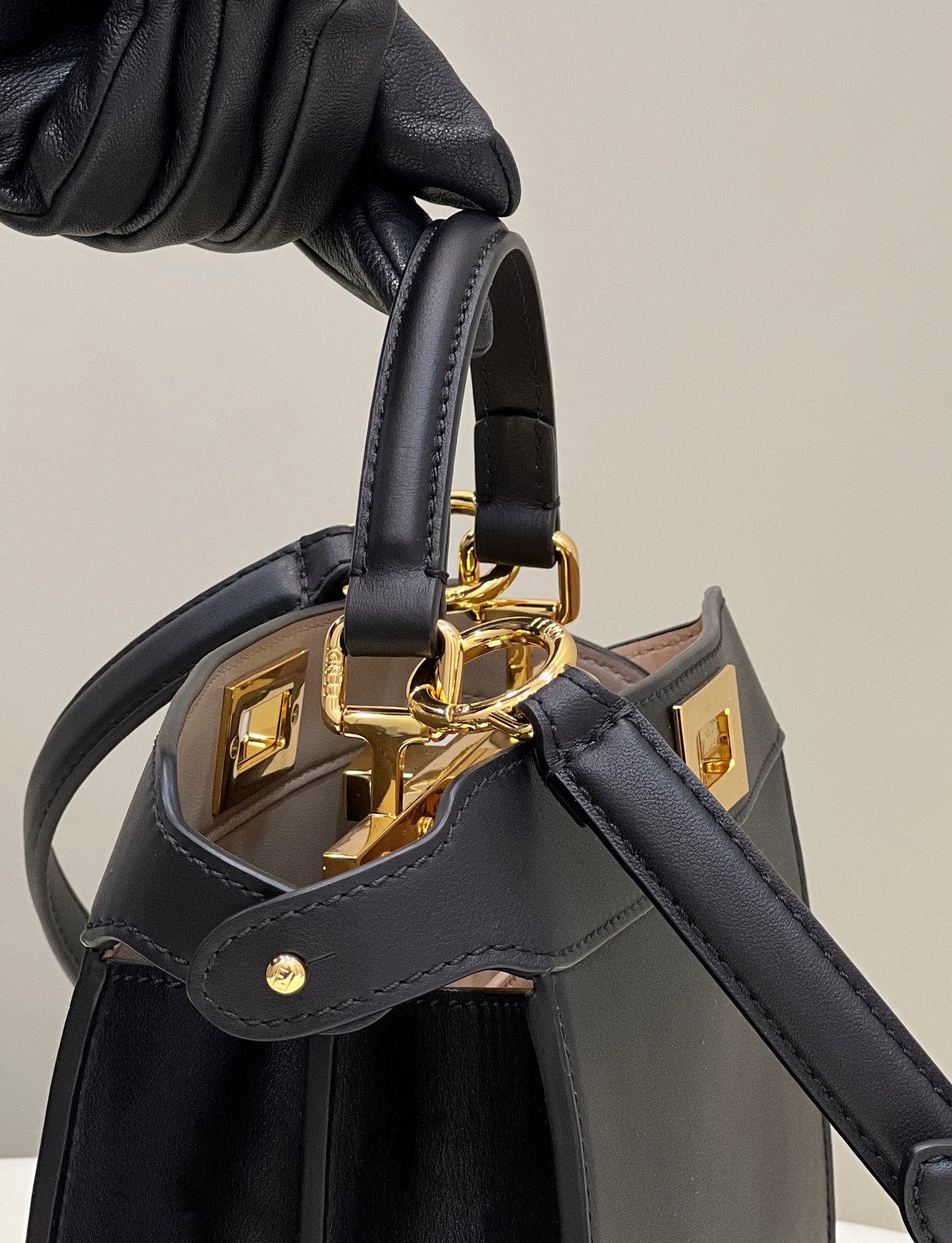 F**di peekaboo-27x21x9.5/33*12*25cm