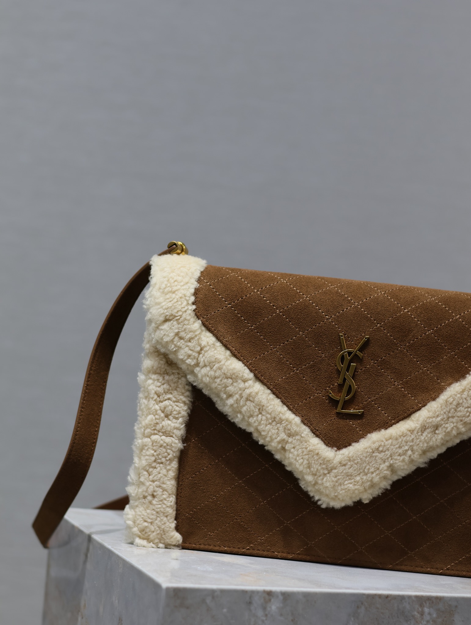 Y*L quilted grain envelope bag-26×18×5cm