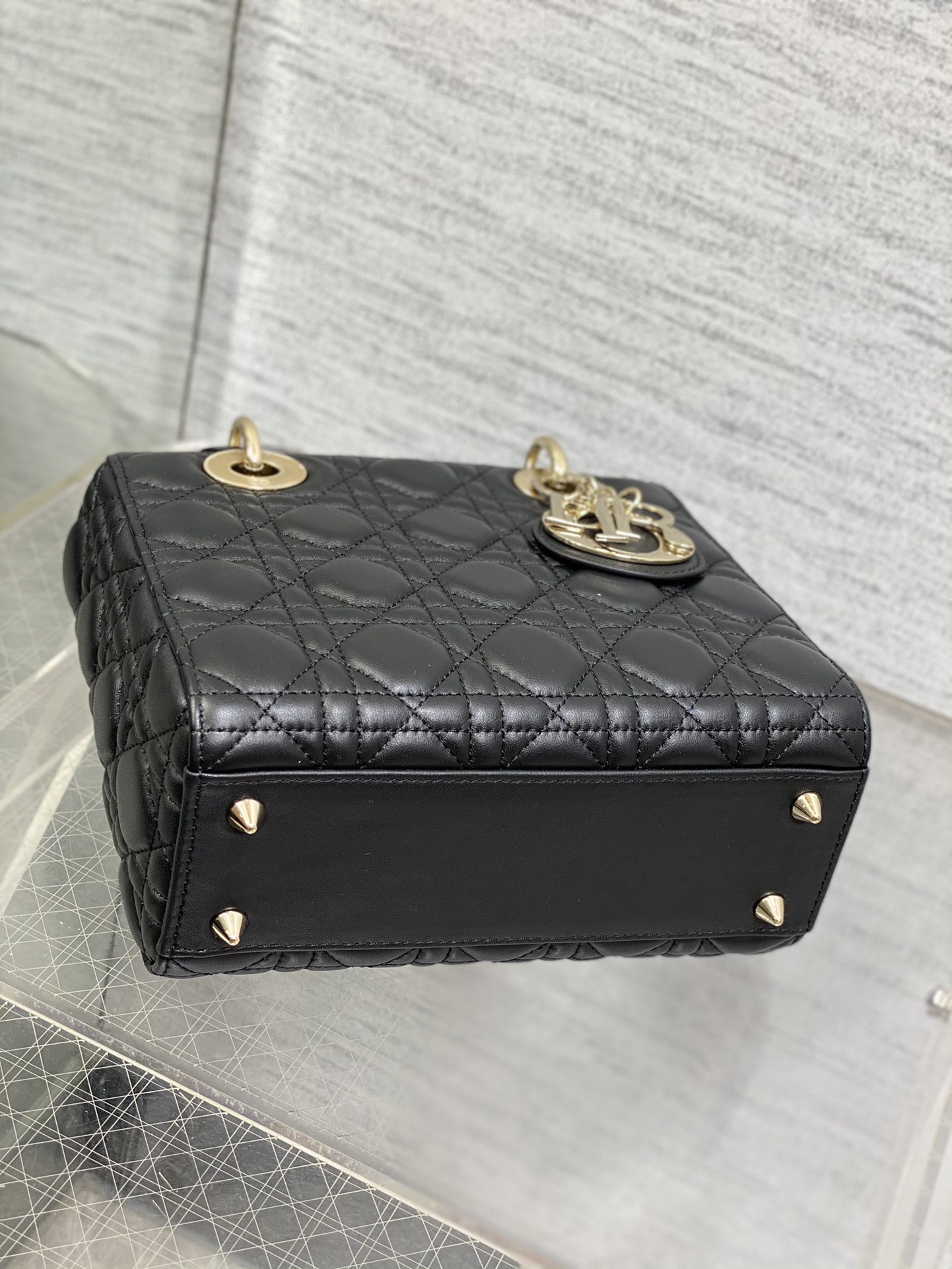 lady D*or bag-gold hardware-20*16.5*8cm