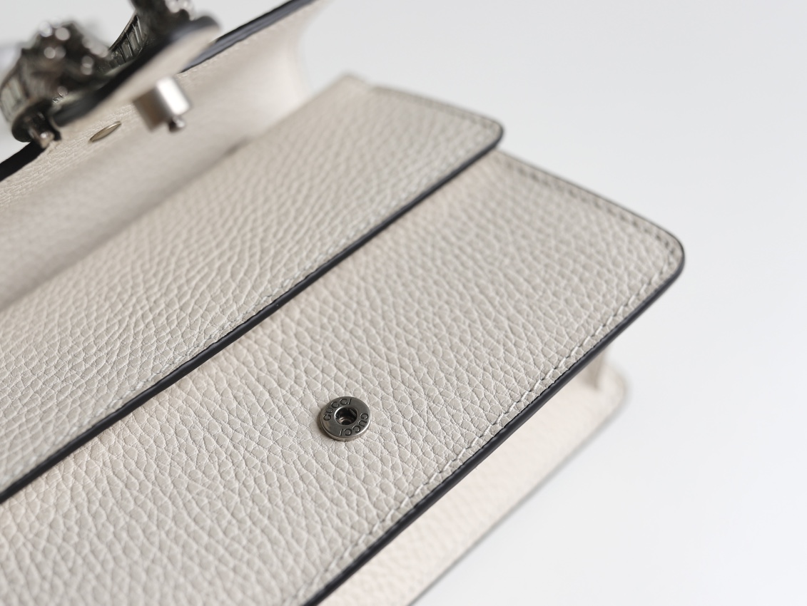 G*u*i dionysus bag-18×12×6cm