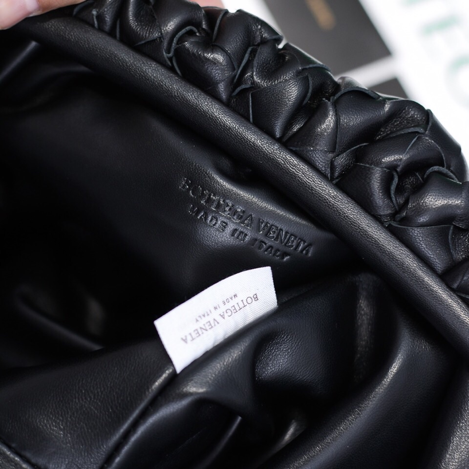 bo*te*ga Ve*ne*ta the pouch bag-38*20*9cm