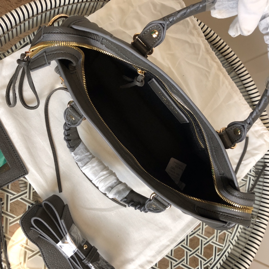 Ba*len*cia*ga graffiti classic city