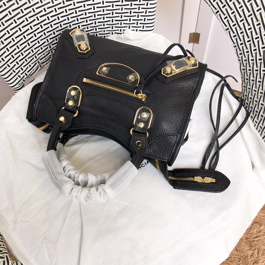 Ba*len*cia*ga graffiti classic city