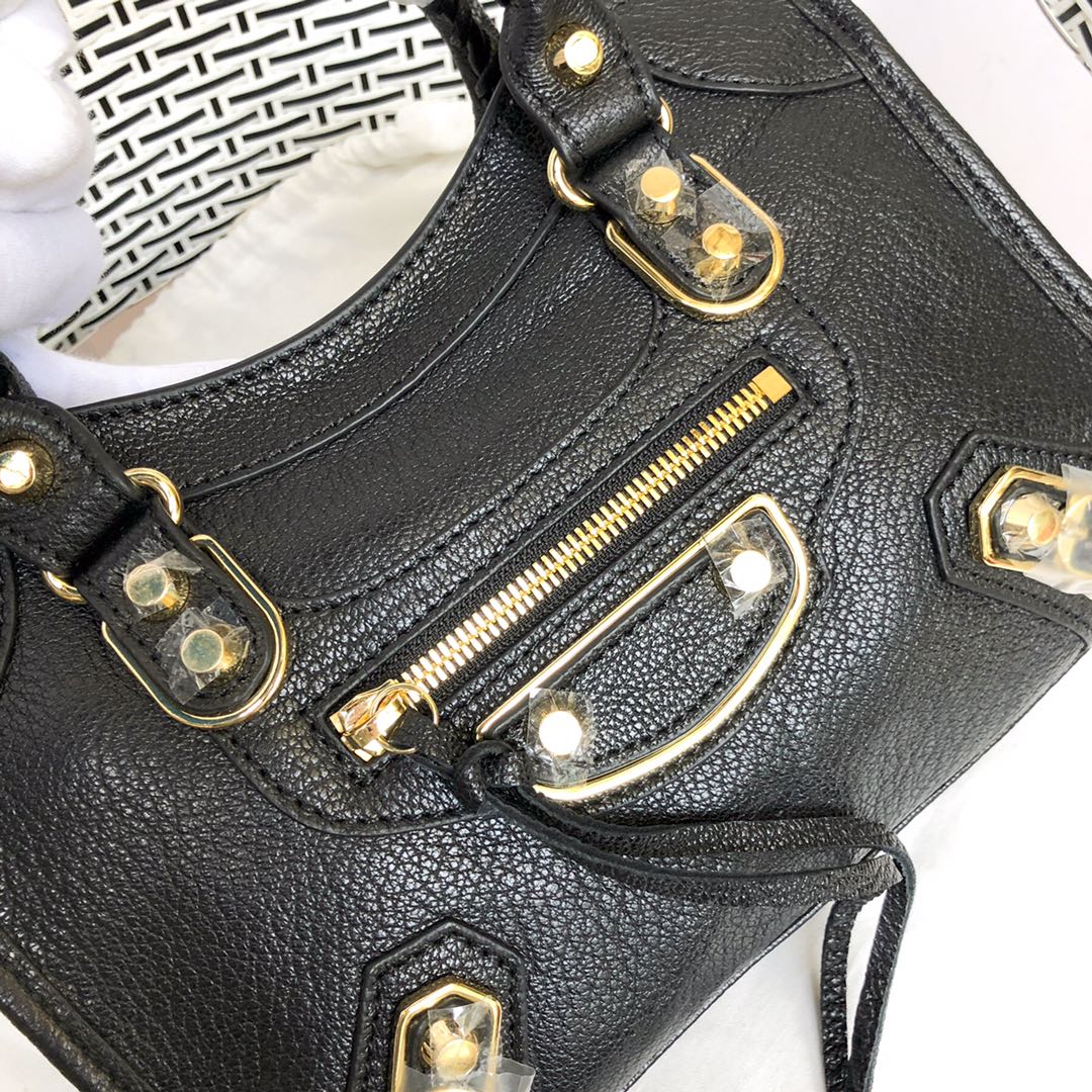 Ba*len*cia*ga graffiti classic city