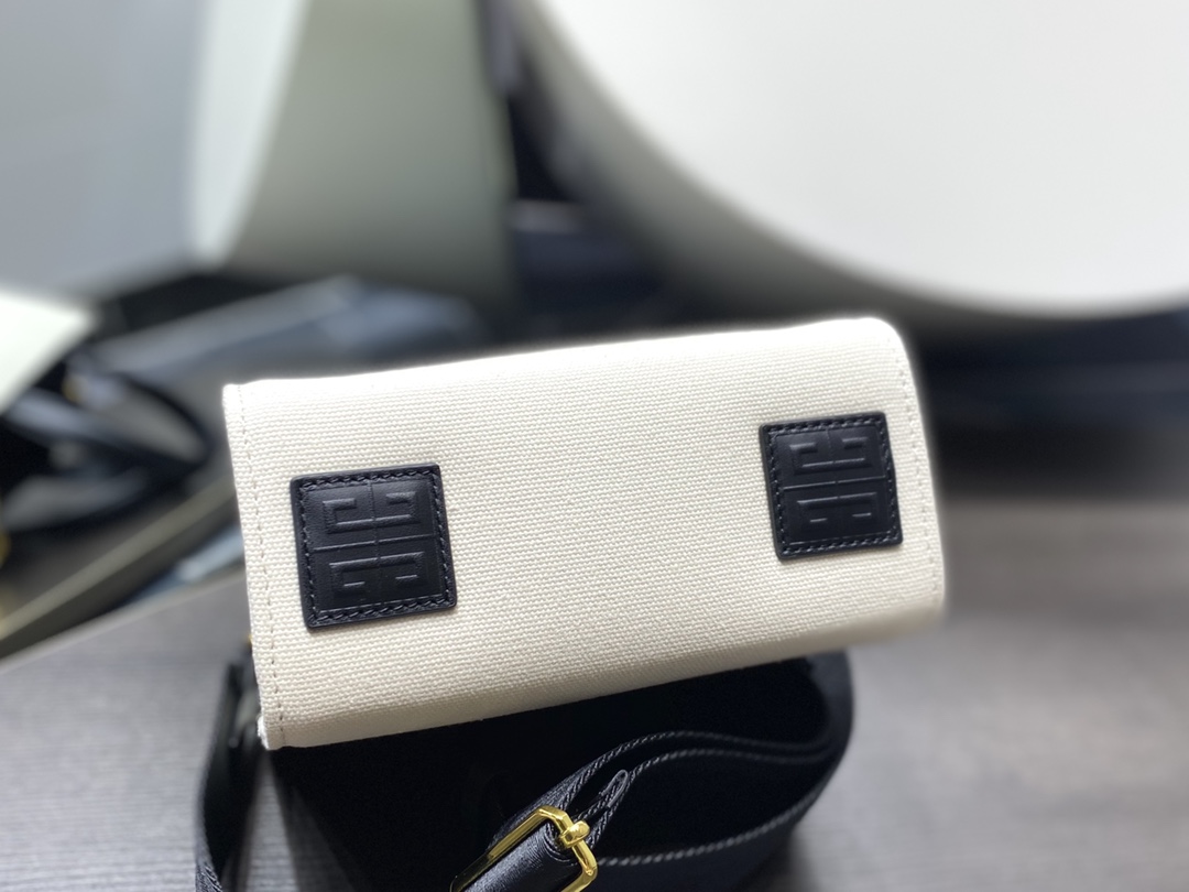 G1uenchy cabas g-tote-19x8x16cm