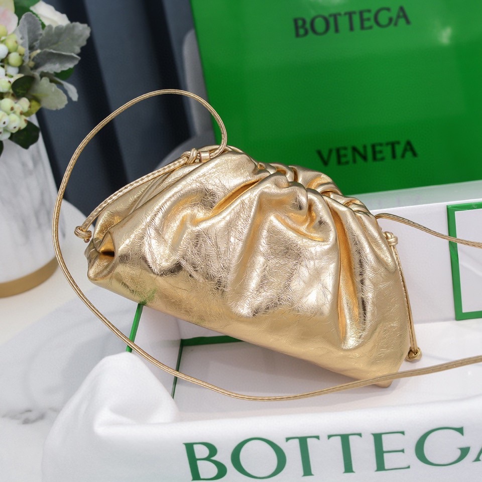 bo*te*ga Ve*ne*ta the pouch bag-22*9cm