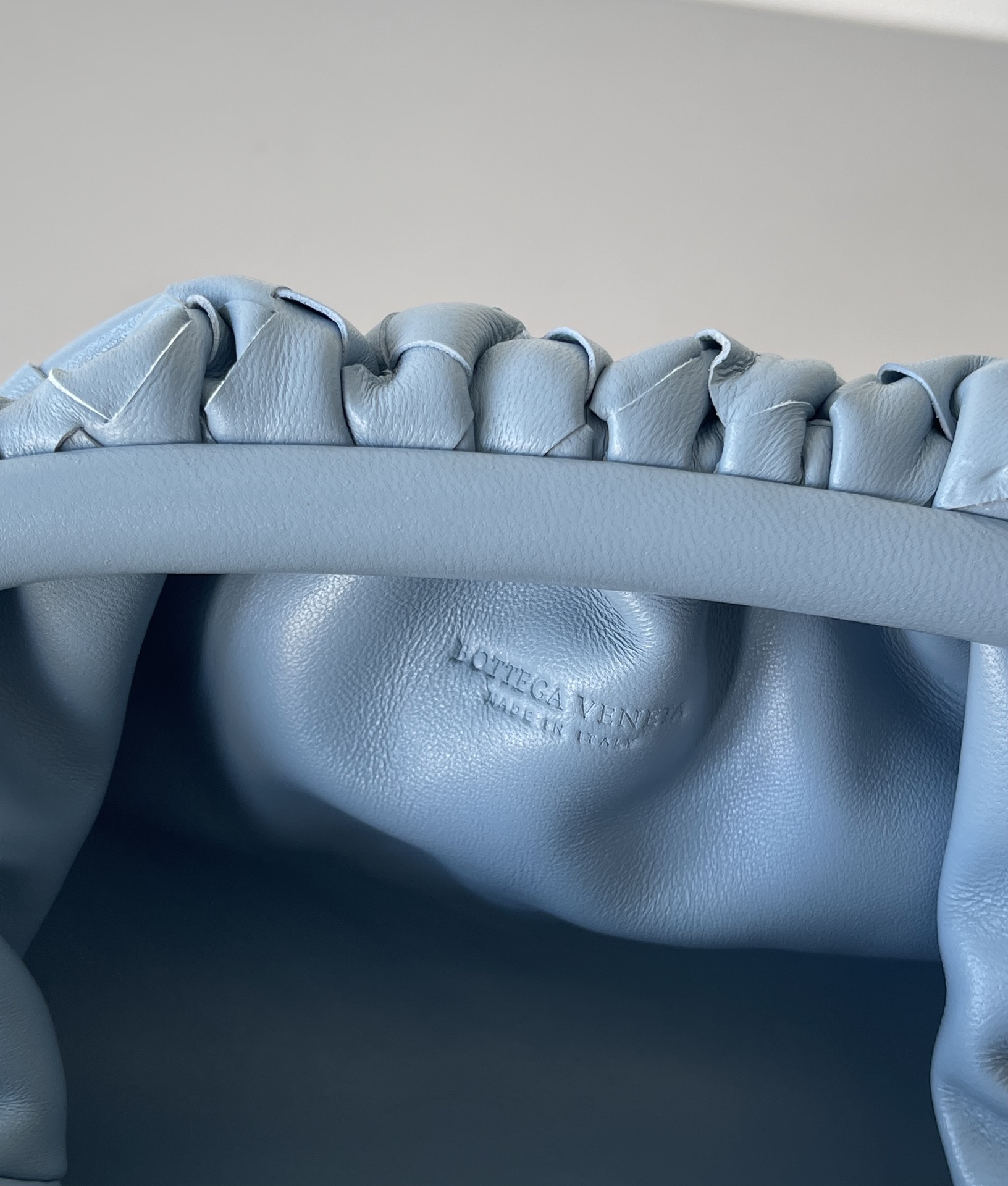 bo*te*ga Ve*ne*ta the pouch bag-22*9cm