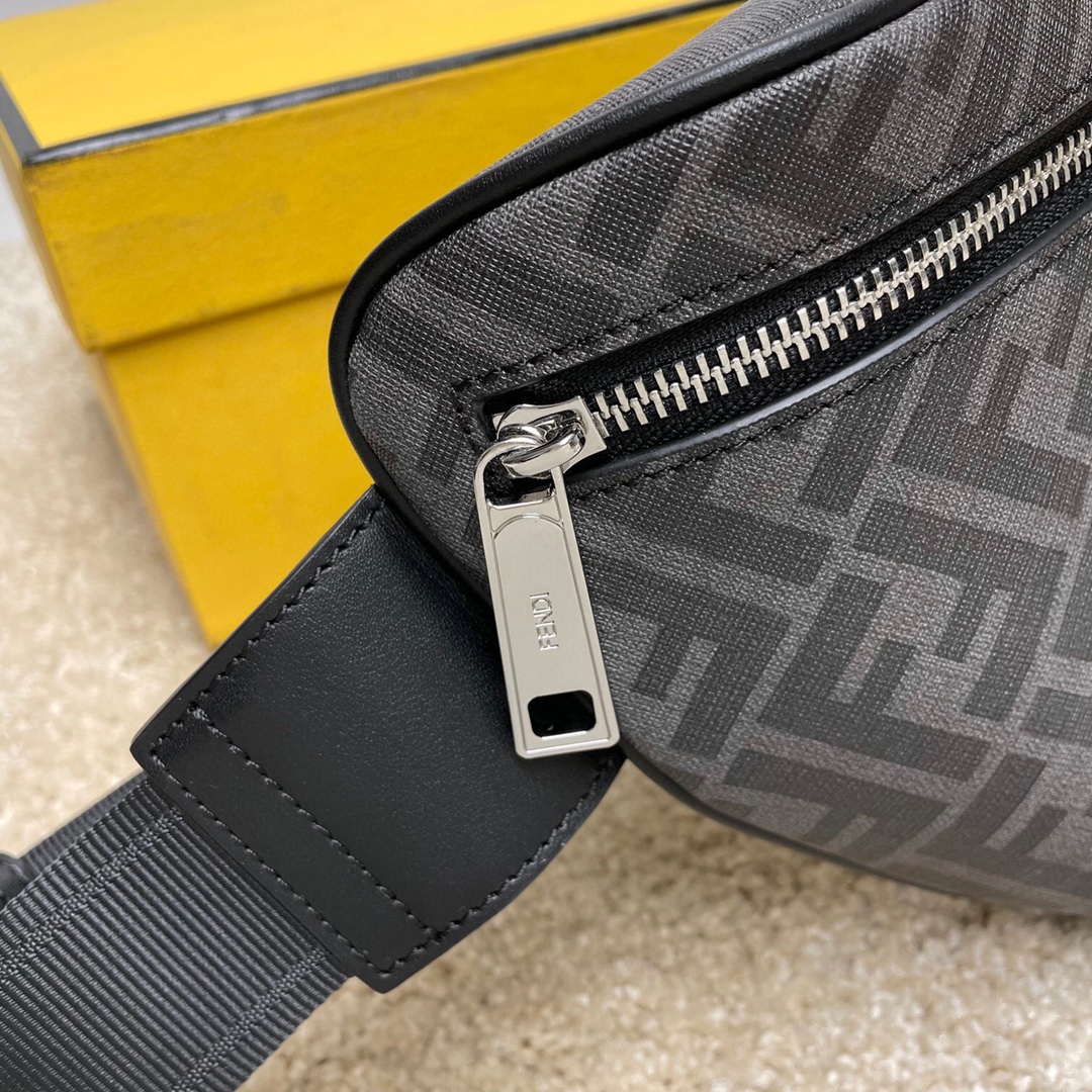 F**di waist bag-18x17.5cm