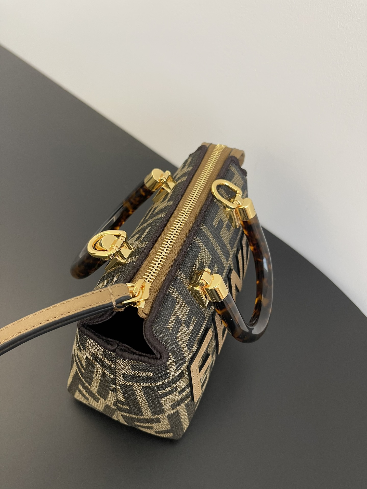 F**di by the way boston-17*8*12cm