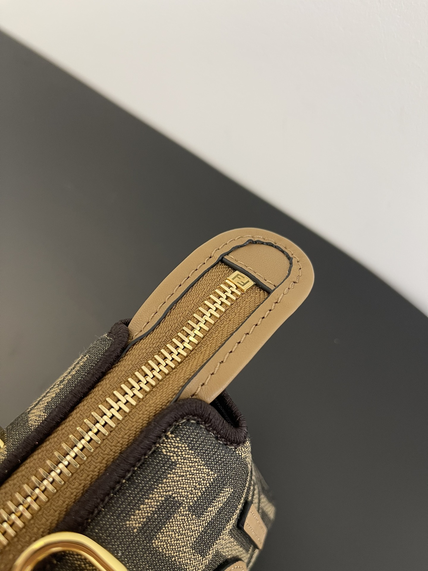 F**di by the way boston-17*8*12cm