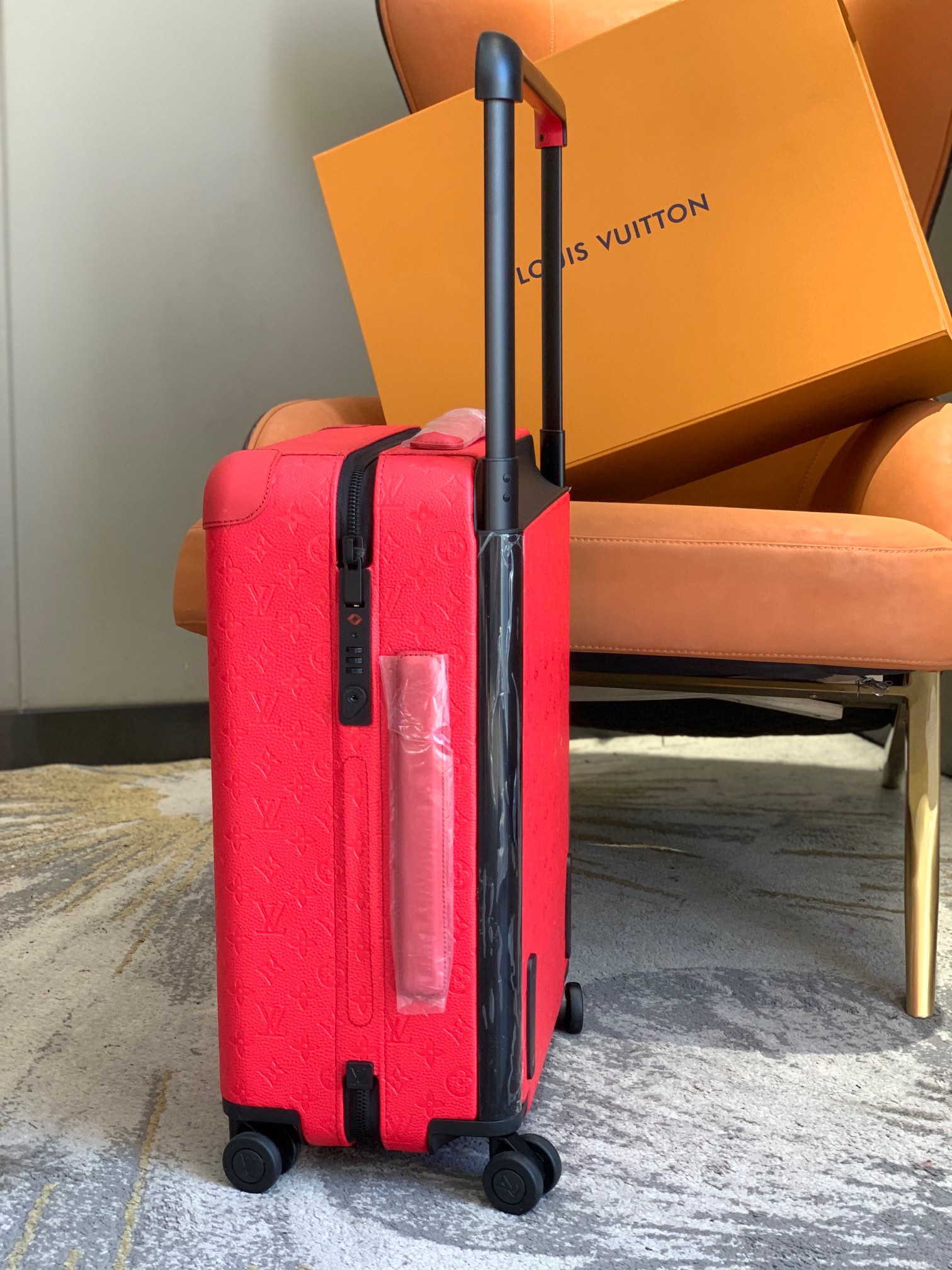 l0*is V*t0n horizon 55-38*55*21cm