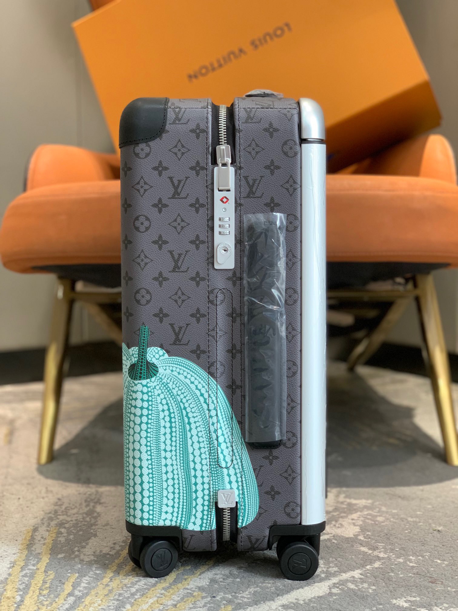 l0*is V*t0n horizon 55-38*55*21cm