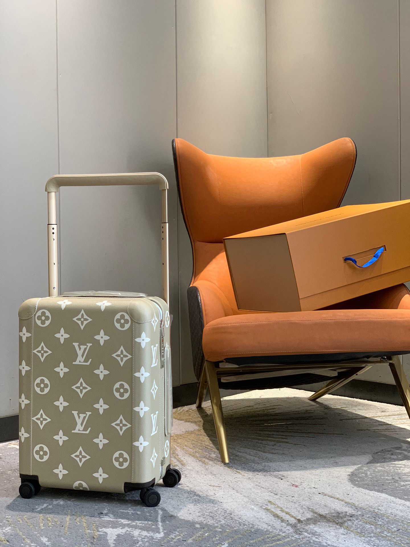 l0*is V*t0n horizon 55-38*55*21cm