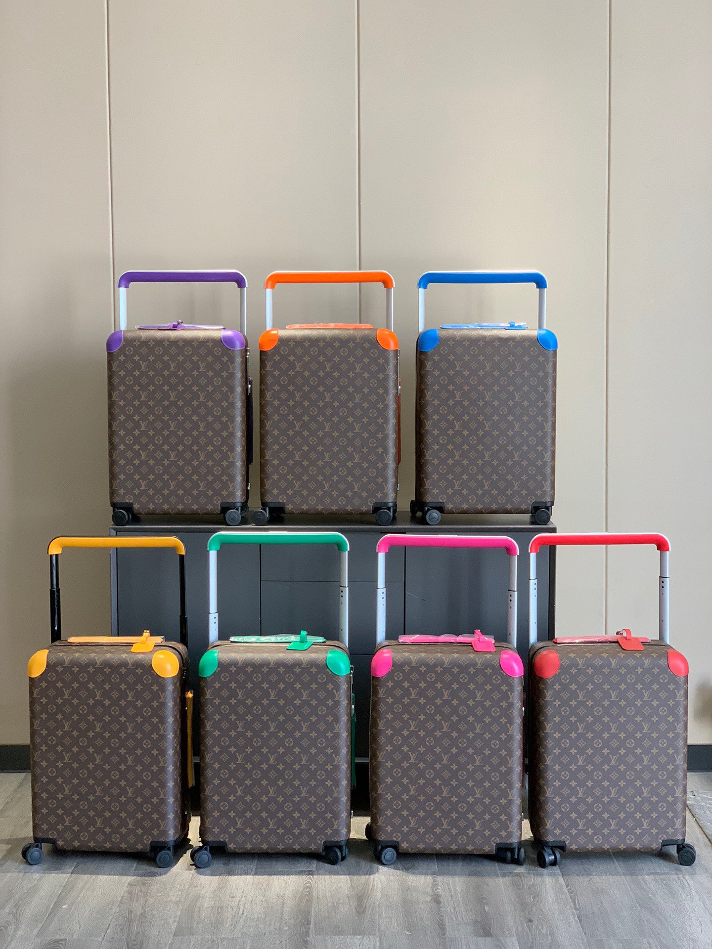 l0*is V*t0n horizon 55-38*55*21cm