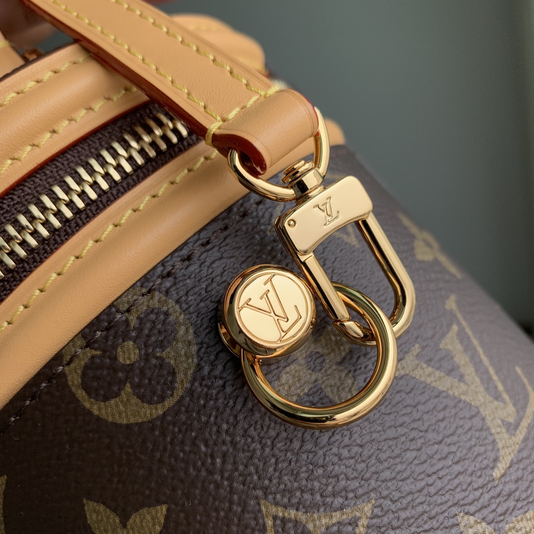 l0*is V*t0n nano cannes-14.5 x 14 x12cm