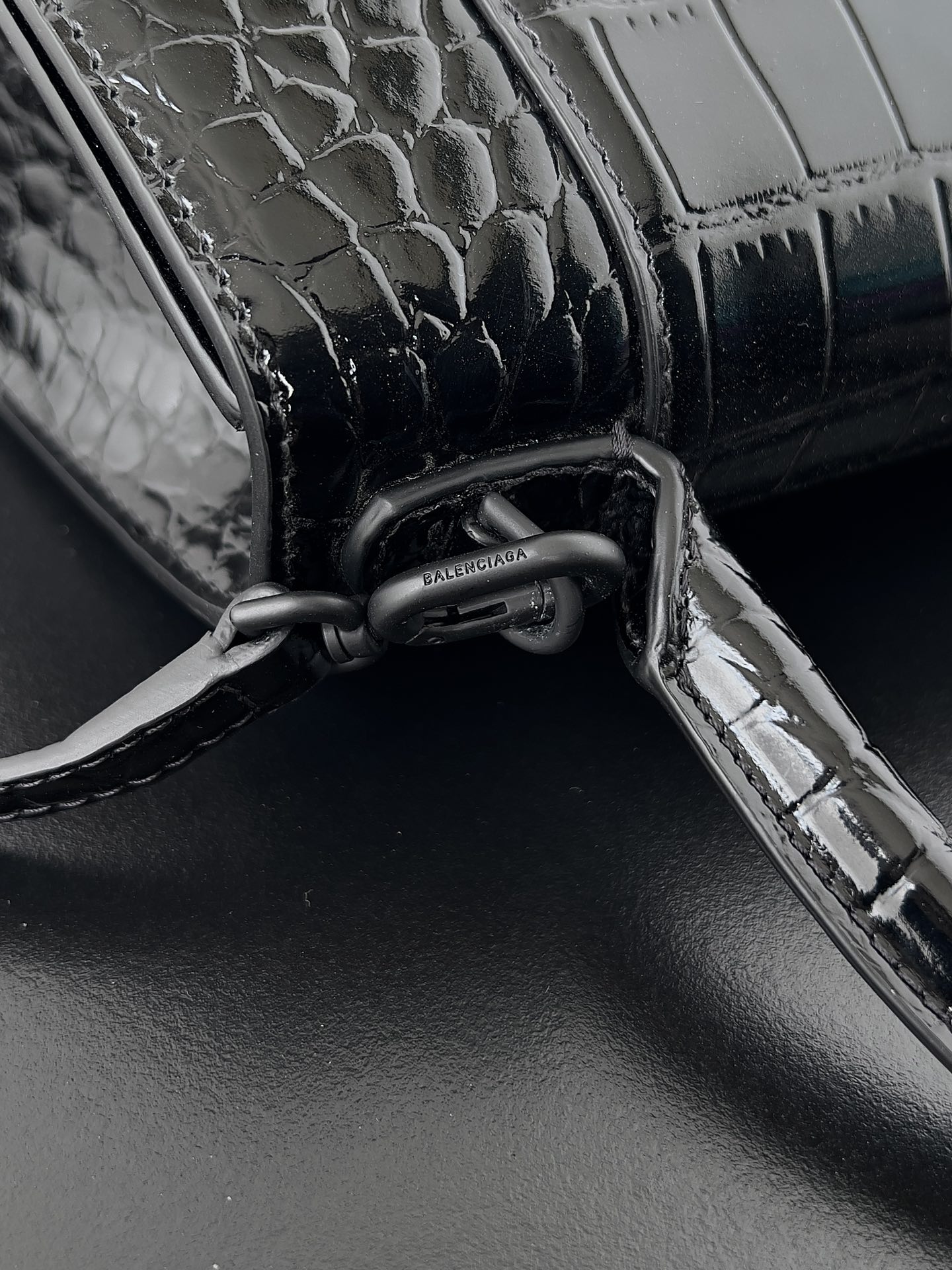 Ba*len*cia*ga hourglass bag-23x10x24cm