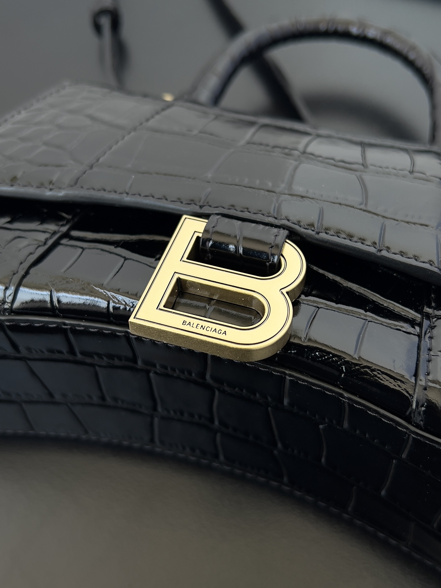 Ba*len*cia*ga xs hourglass bag-13*8*19cm