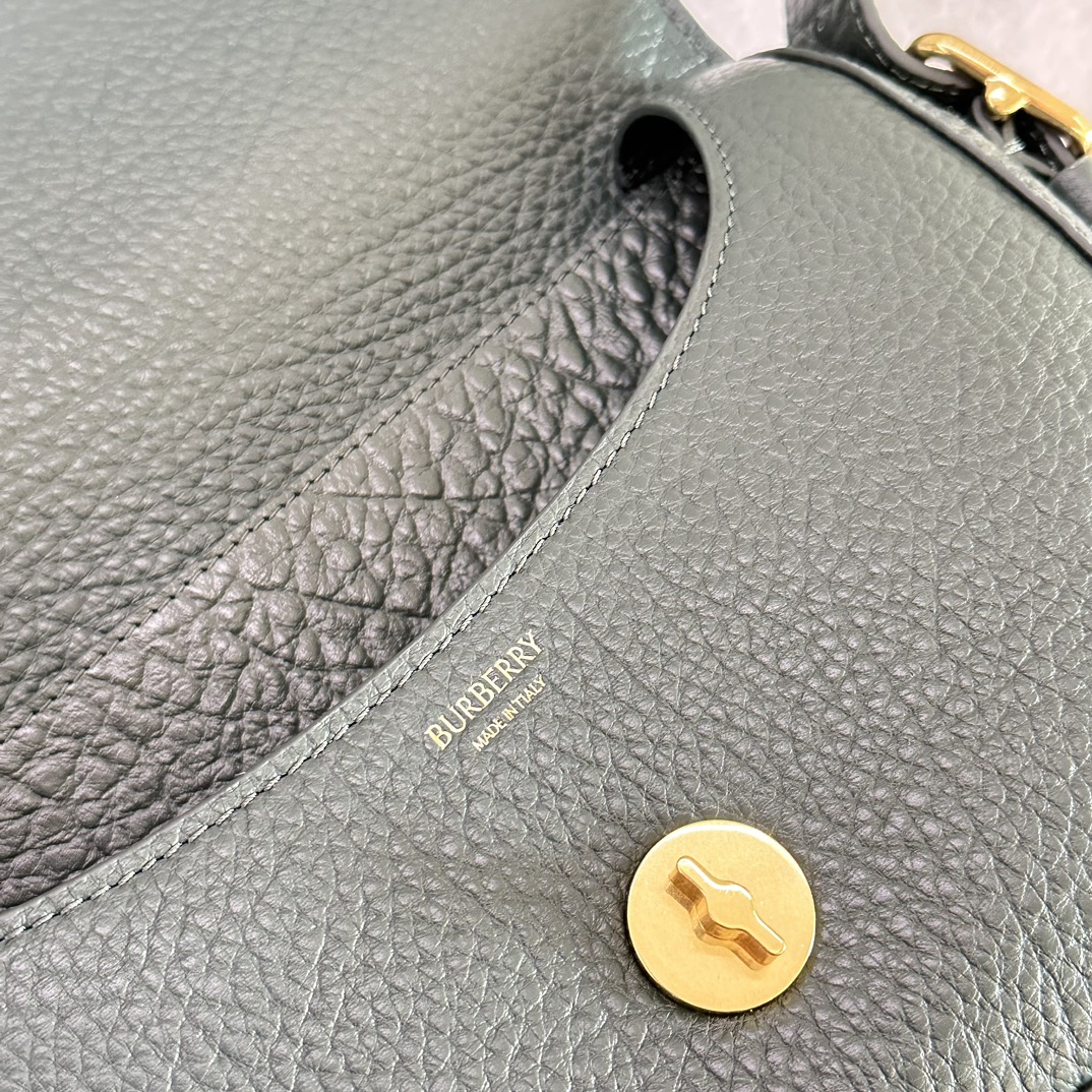 B**rry ches bag-25*6.5*17.5cm