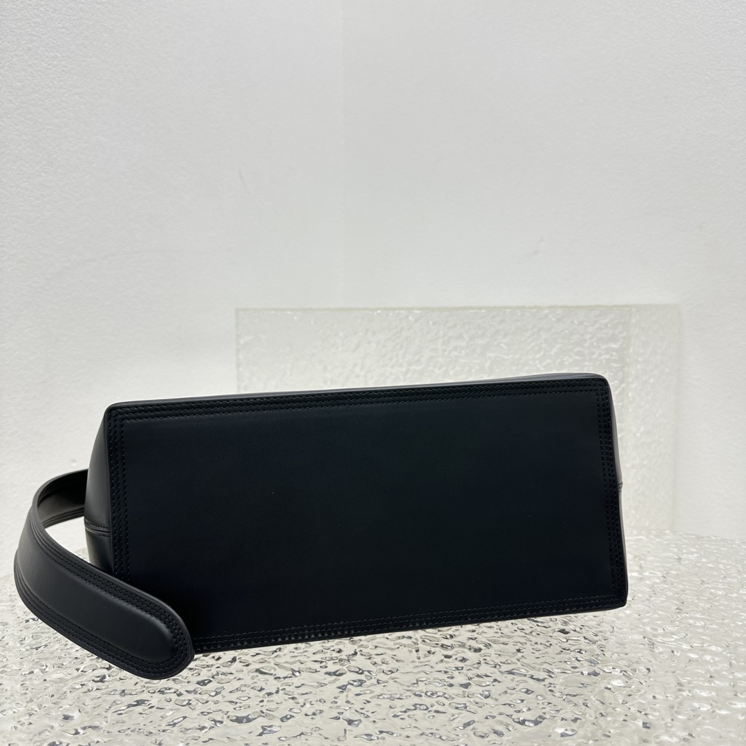 Ja*qvemvs bucket bag-30*33*14cm