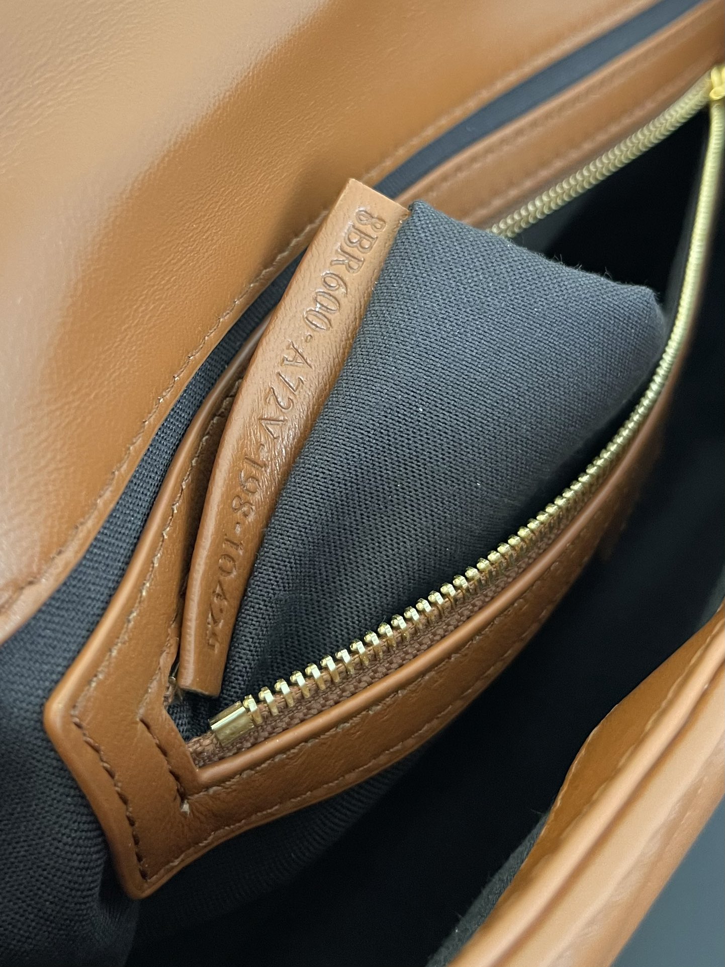 F**di baguette bag-26x15x6cm