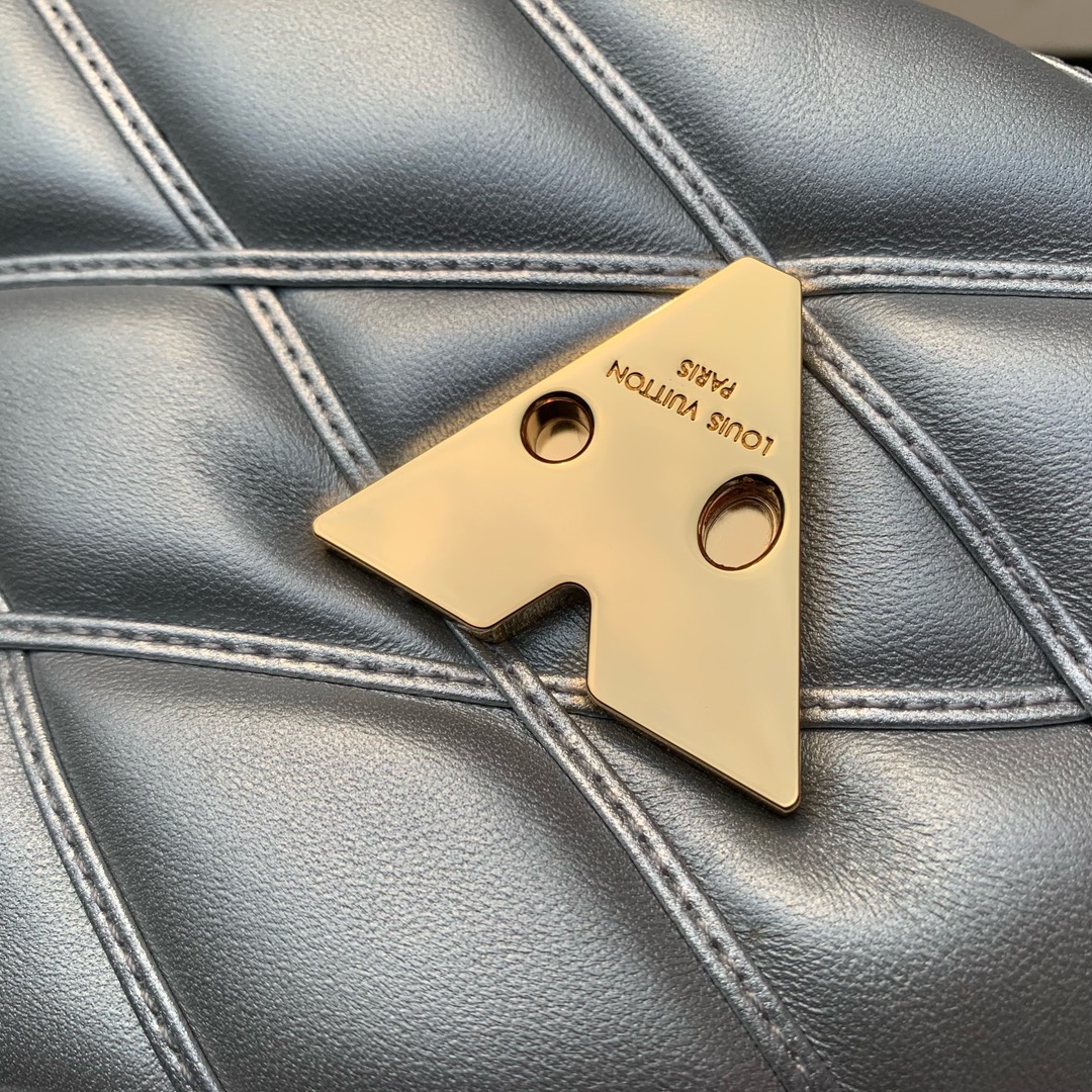 l0*is V*t0n go-14 bag-m22891-23.0 x 16.0 x 10cm