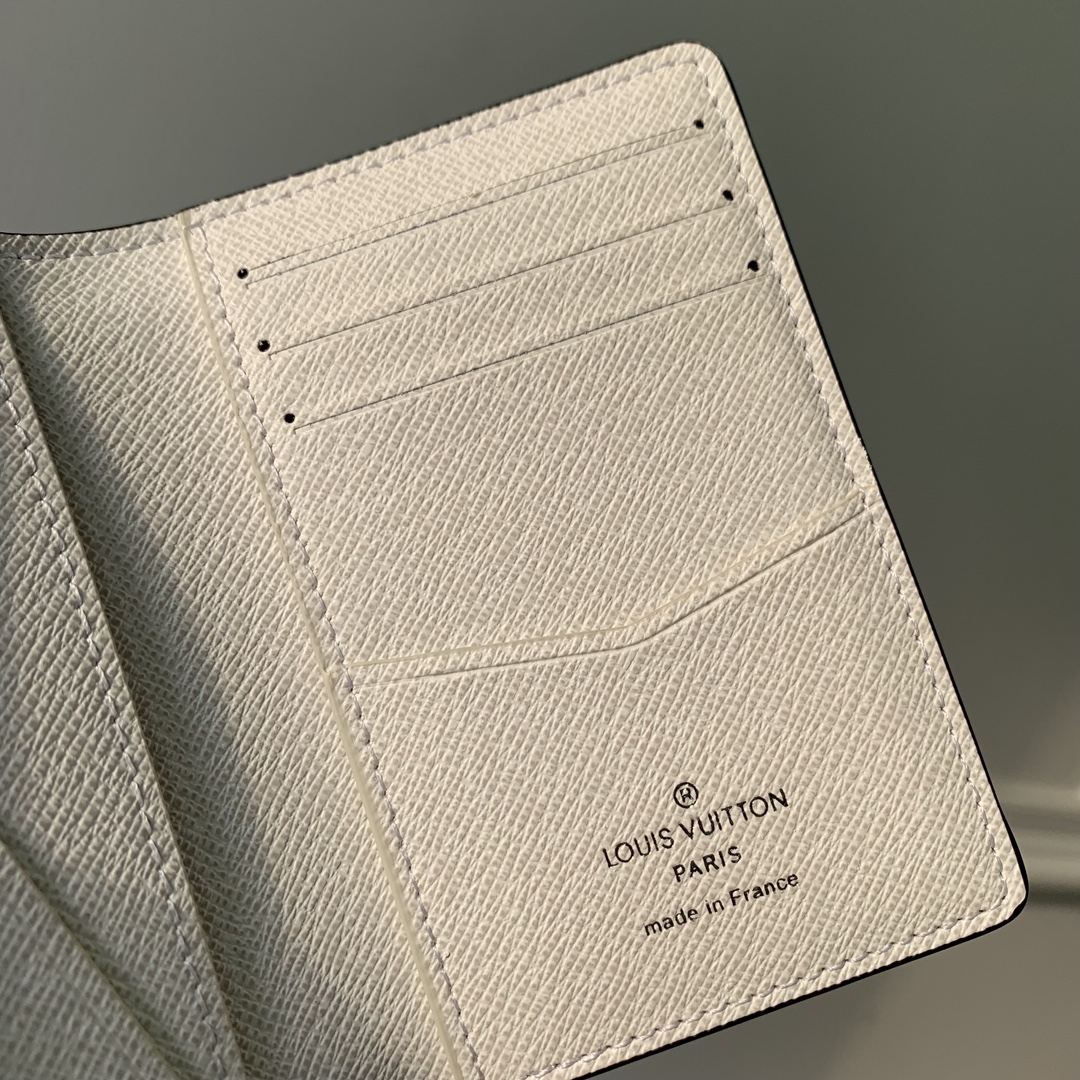 l0*is V*t0n wallet-m83095-8*11*1cm