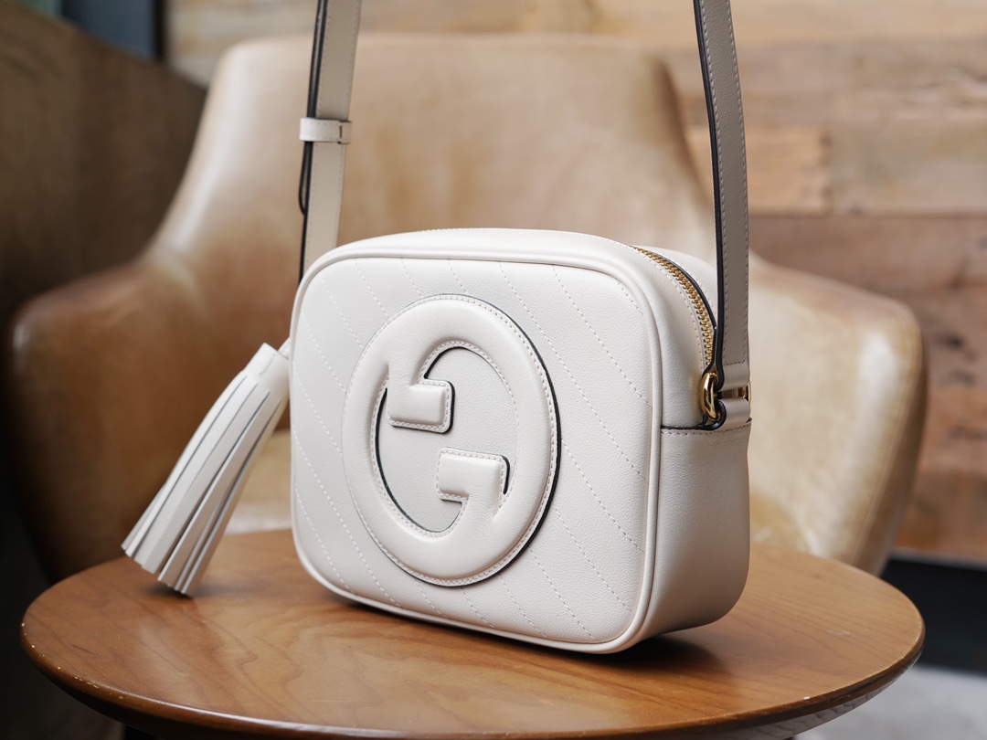 G*u*i blondie shoulder bag-21*15.5*5cm