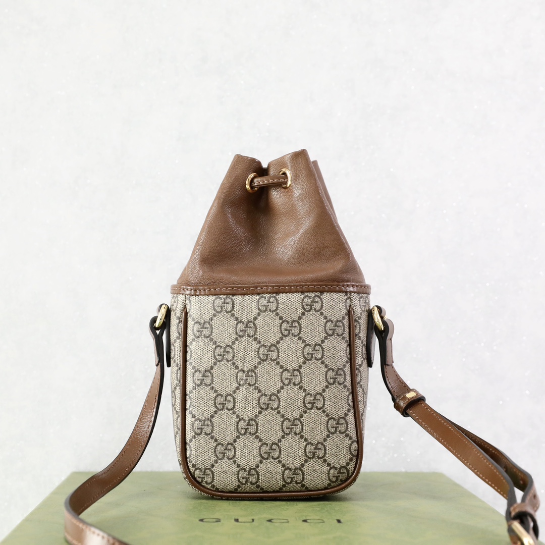 g*u*i retro gg S*p*e bucket-11.5*20 x*5.5cm