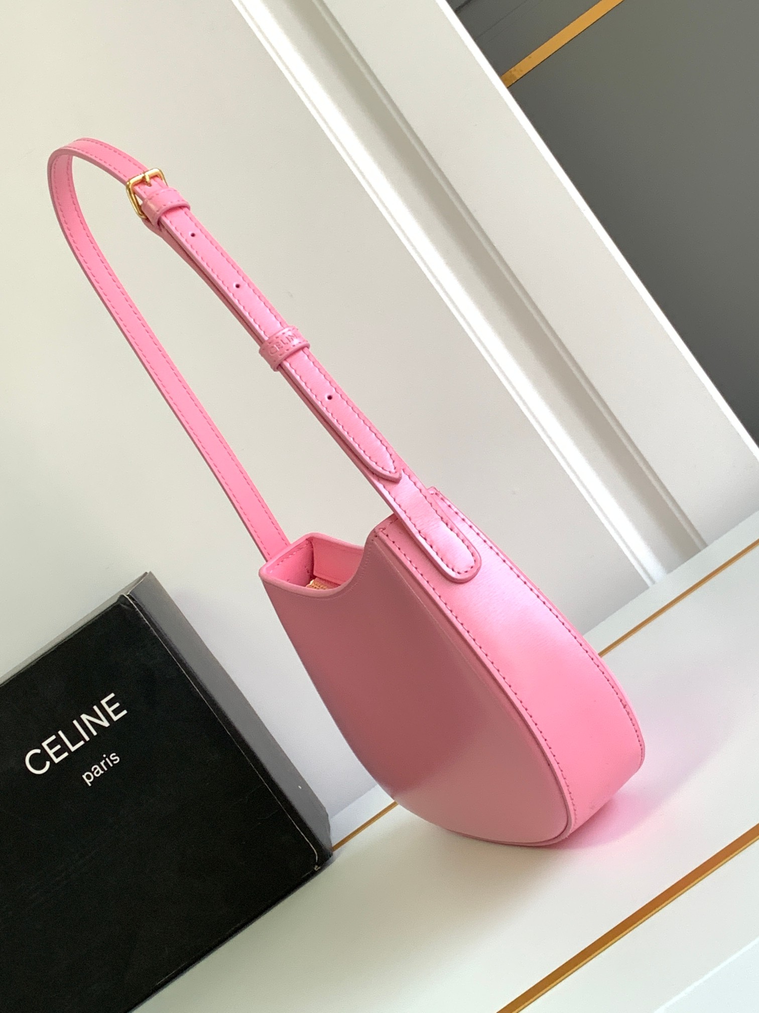 Ce**e tilly hobo bag-22 x 13.5 x 4cm