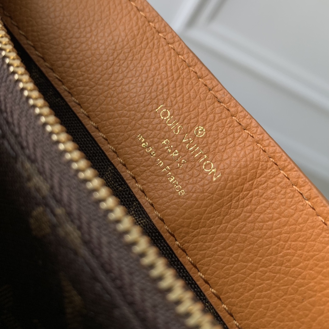 l0*is V*t0n dauphine soft -24*17*9cm