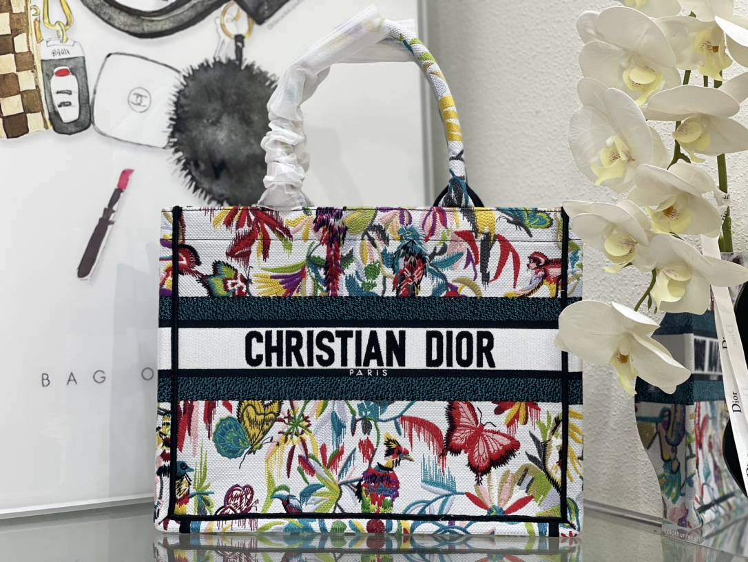 D*or small book tote-36.5cm