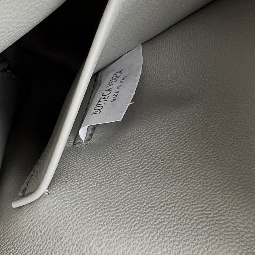 bo*te*ga Ve*ne*ta lntrecciato bag-16.5x10.5x9cm