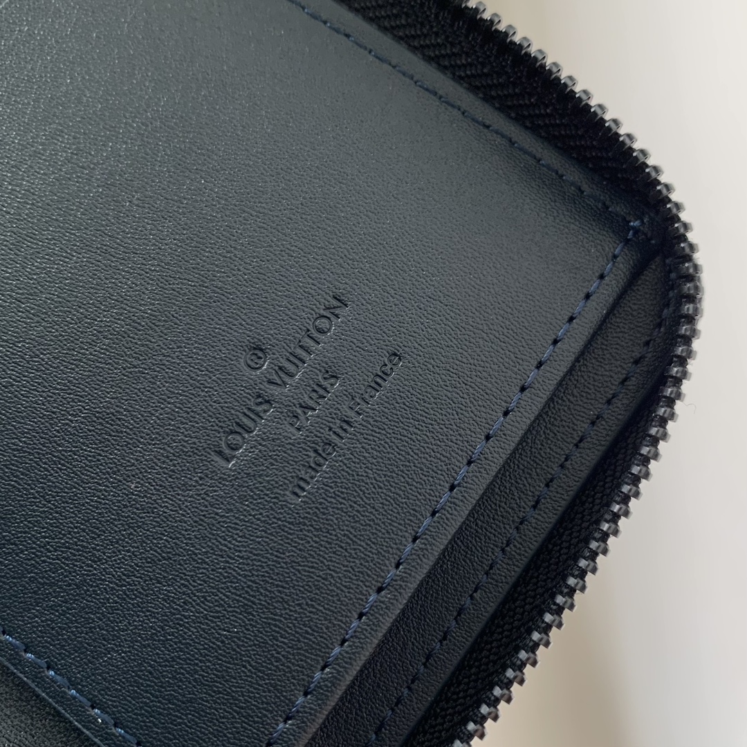 l0*is V*t0n zippy wallet n40675-10 x 20 x 2cm