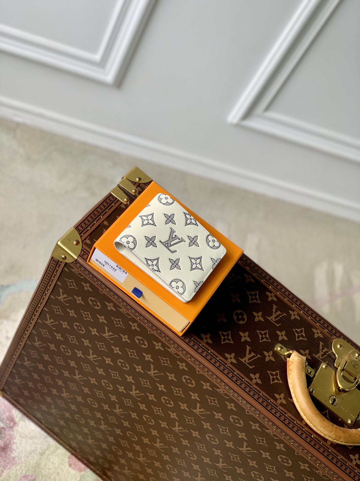 l0*is V*t0n multiple wallet-m61695-11.5 x 9 x 1.5 cm