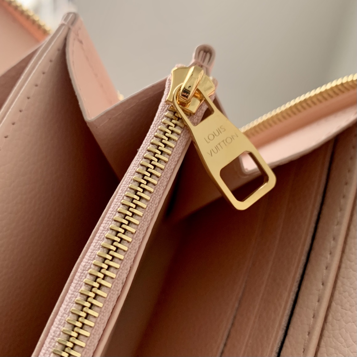 l0*is V*t0n zippy wallet n40675-19.5x10cm