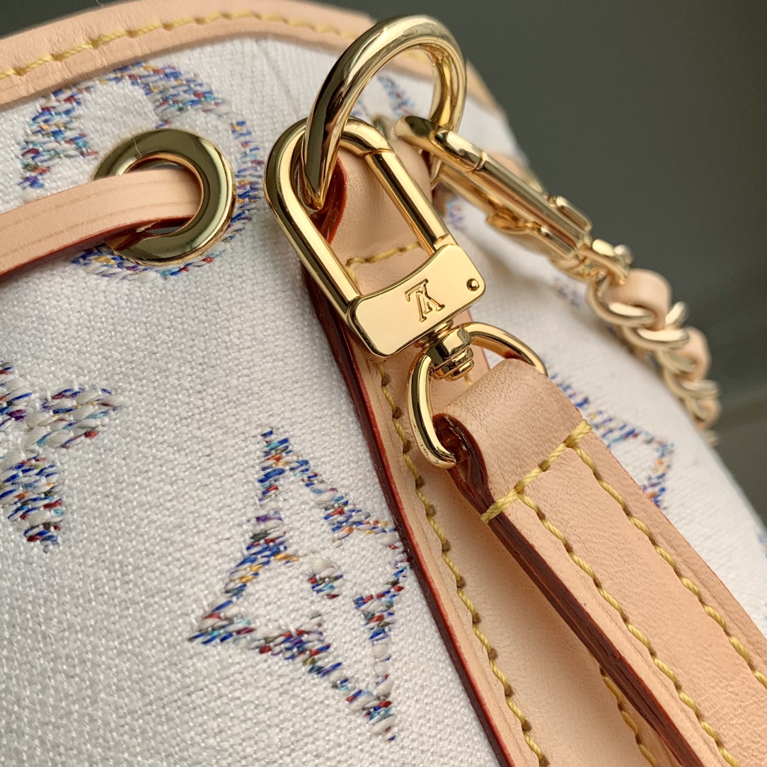 l0*is V*t0n nano noé-13 x 16 x 10cm