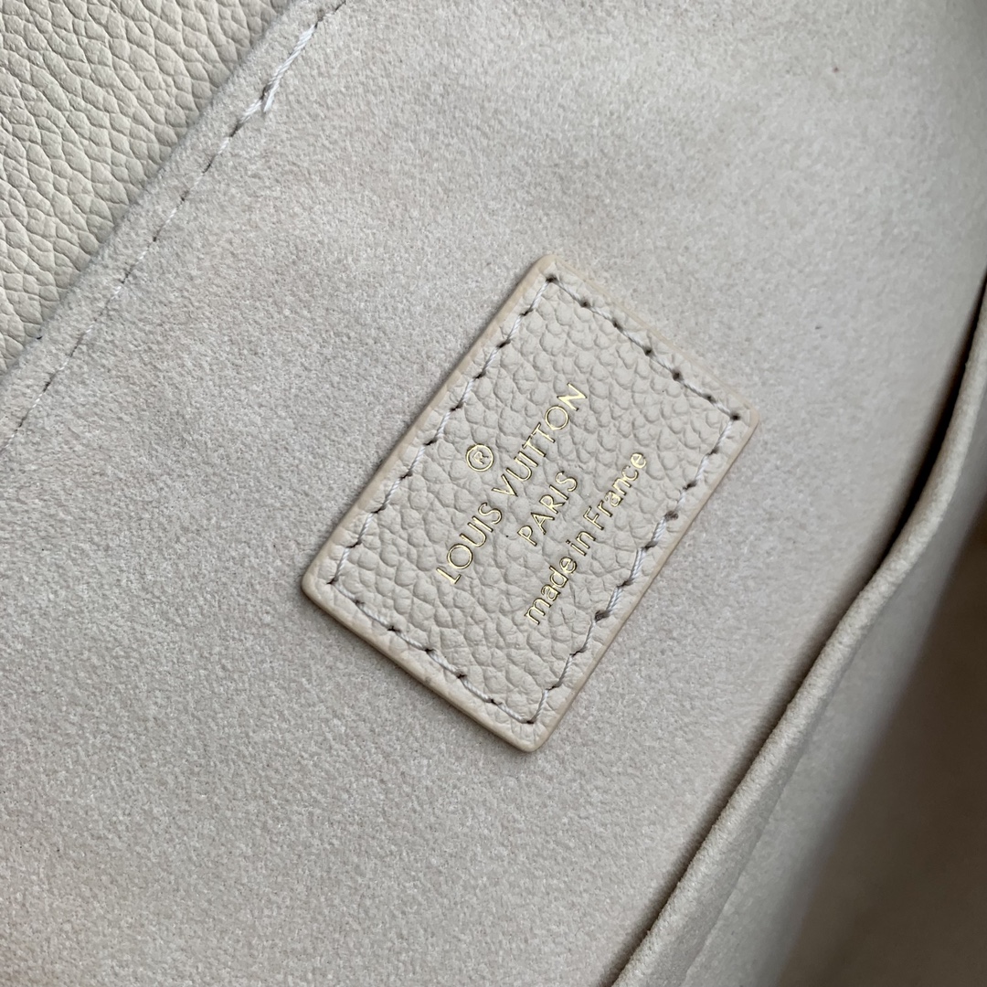 l0*is V*t0n backpack m47106-20 x 22 x 14cm