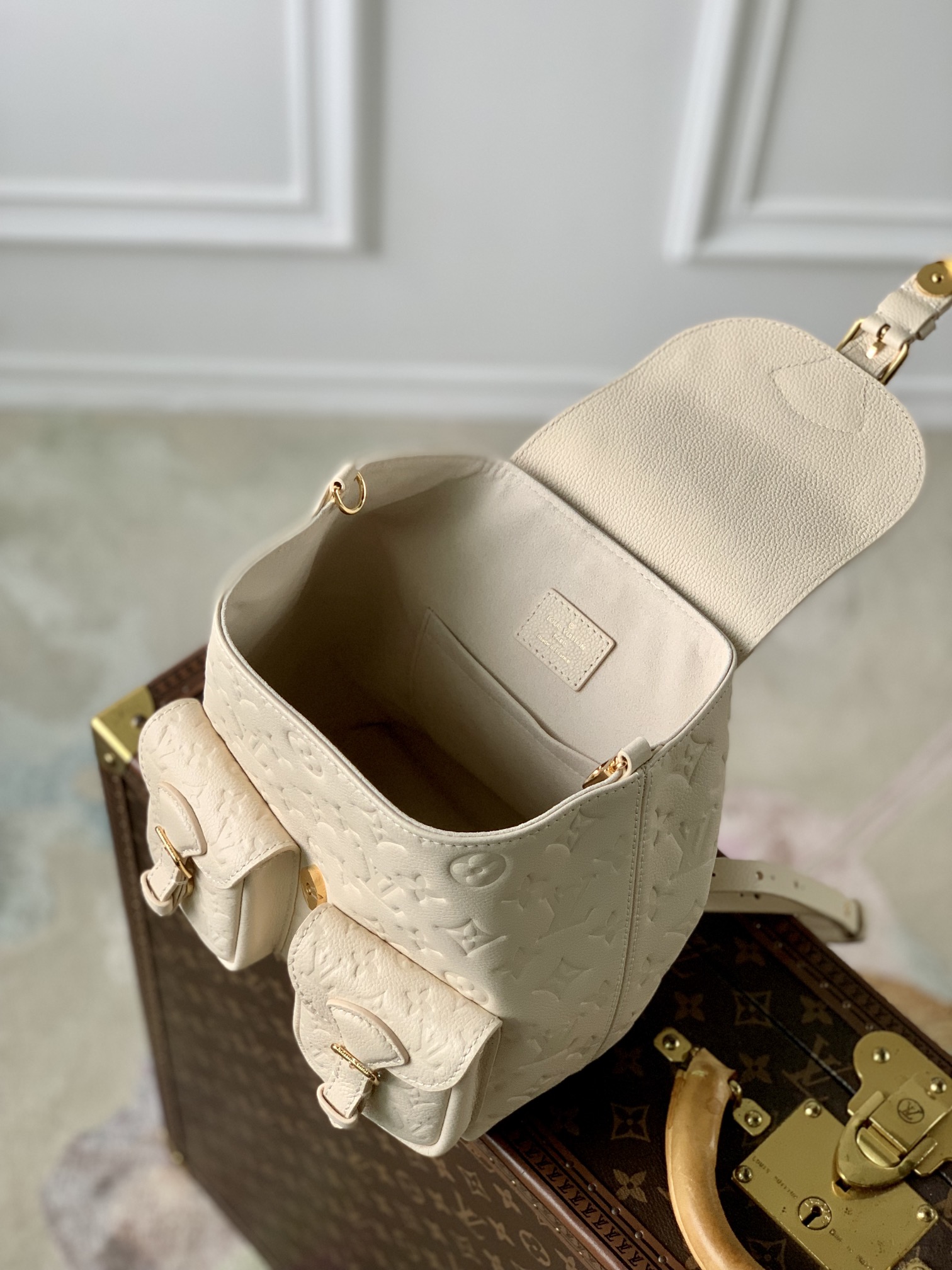 l0*is V*t0n backpack m47106-20 x 22 x 14cm