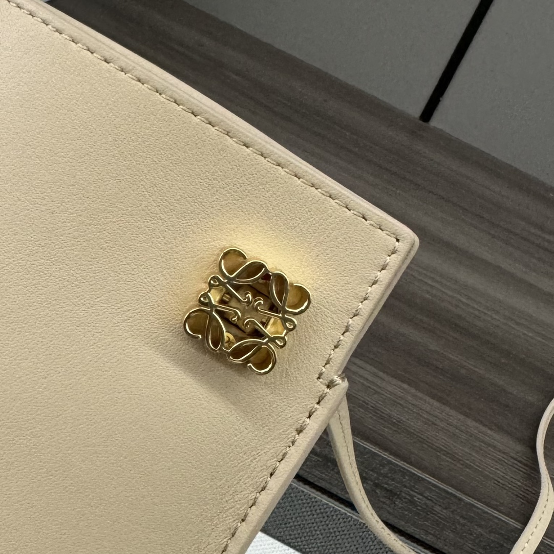 L0ew* dice pocket-21*15*5cm