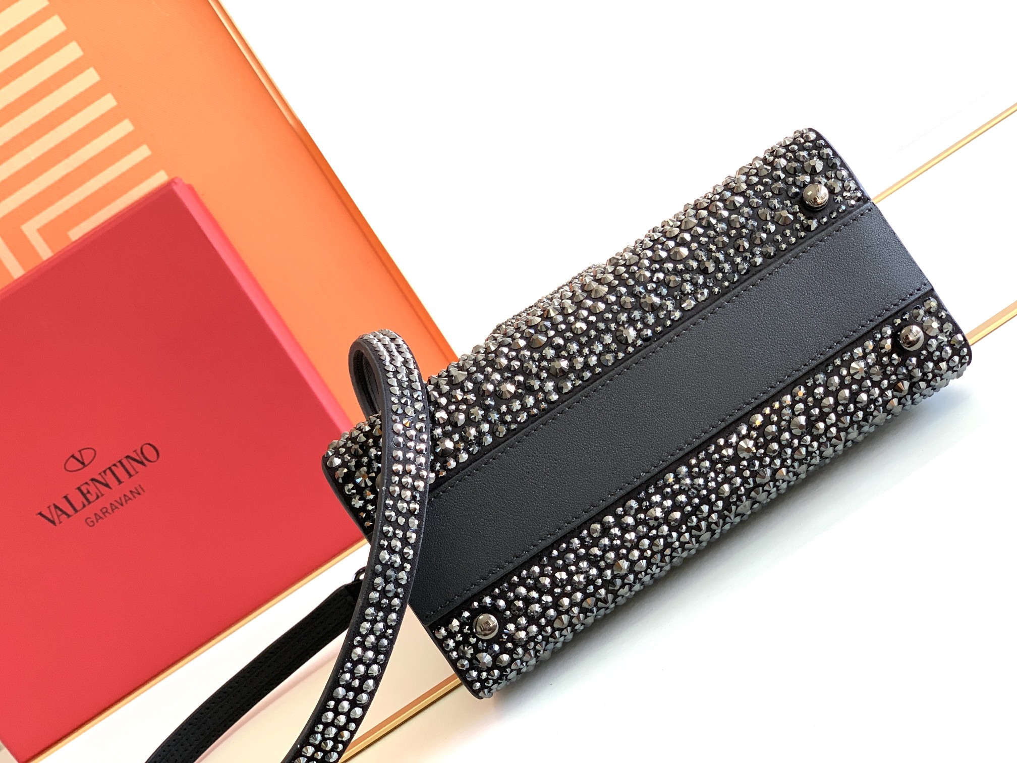 Va1e*ntin0 garavani vsling bags-19*13*9 cm