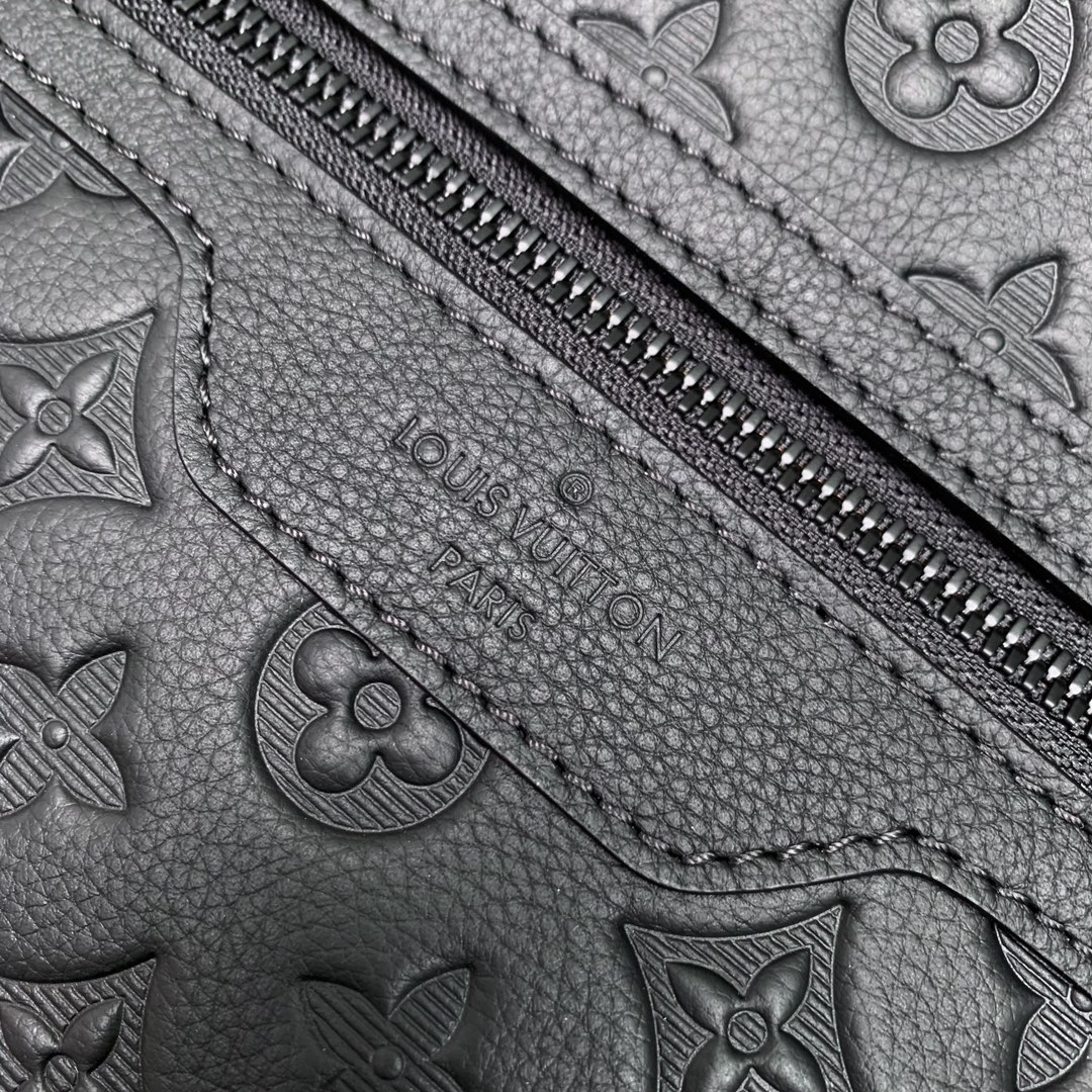 l0*is V*t0n excursion tote bag-33 x 37 x 13cm