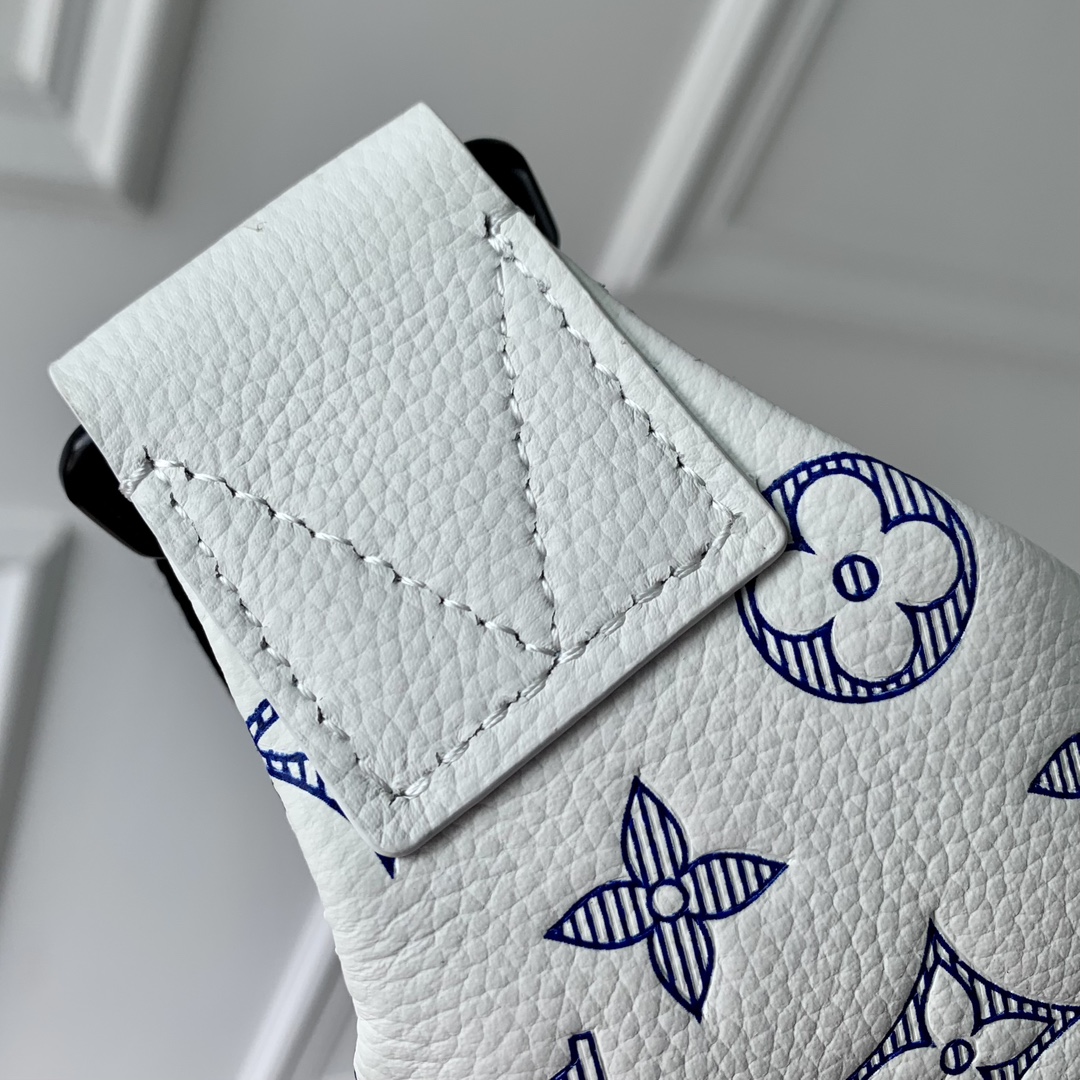 l0*is V*t0n rush waist bag-30 x 15 x 8cm