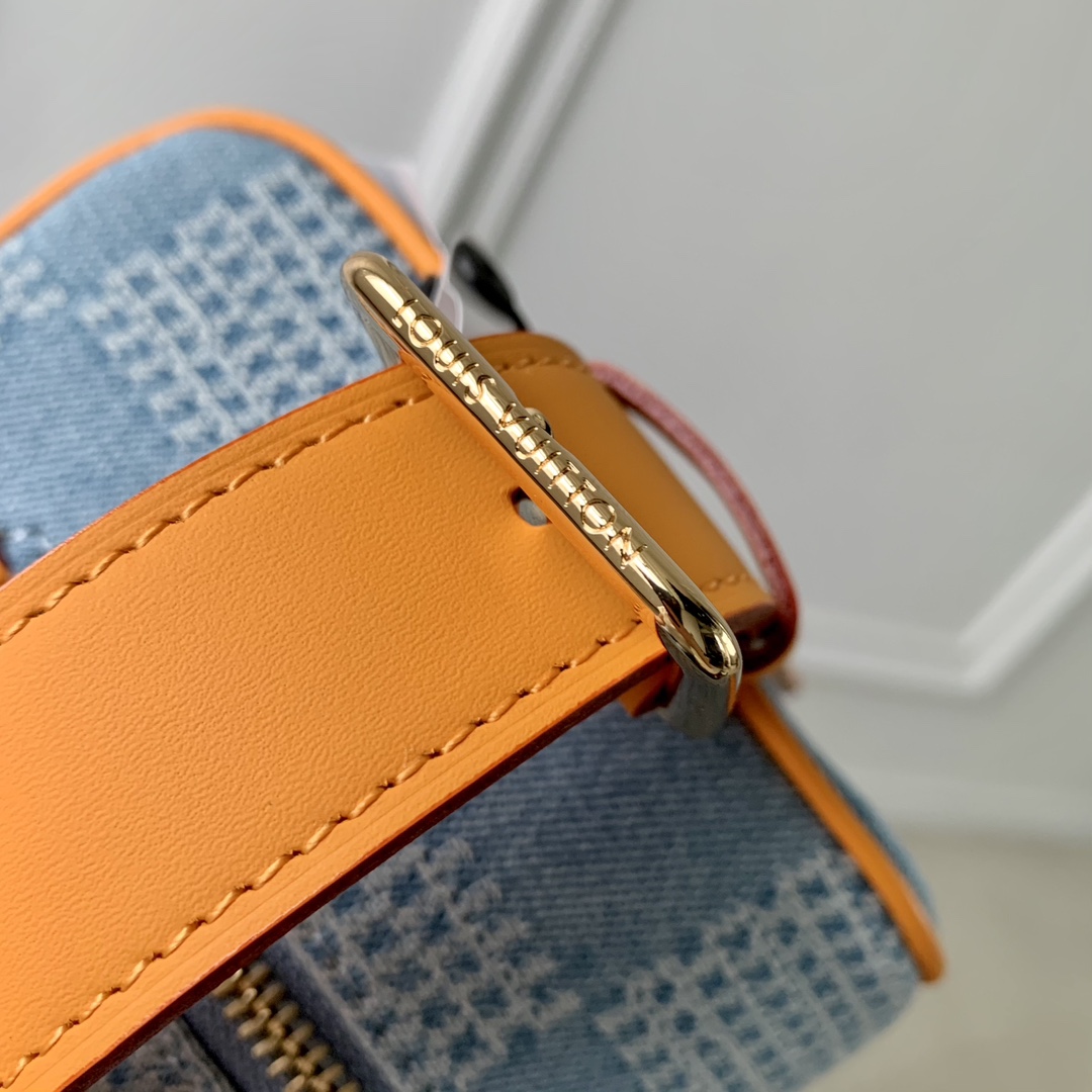 l0*is V*t0n locker dopp kit pouch -23 x 13 x 12cm