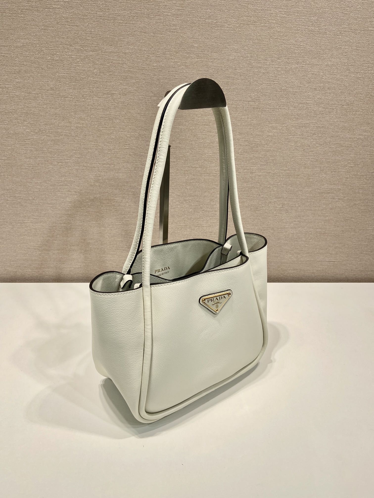 Pra*a women medium leather handbag -1bg539-25*18.5*12.5cm