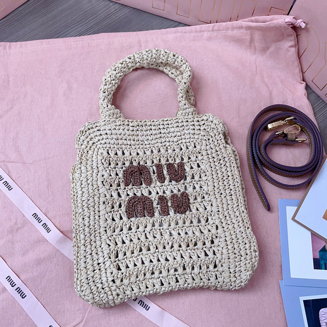 M*um*u raffia shoulder bag-22x 22.5x7.5cm