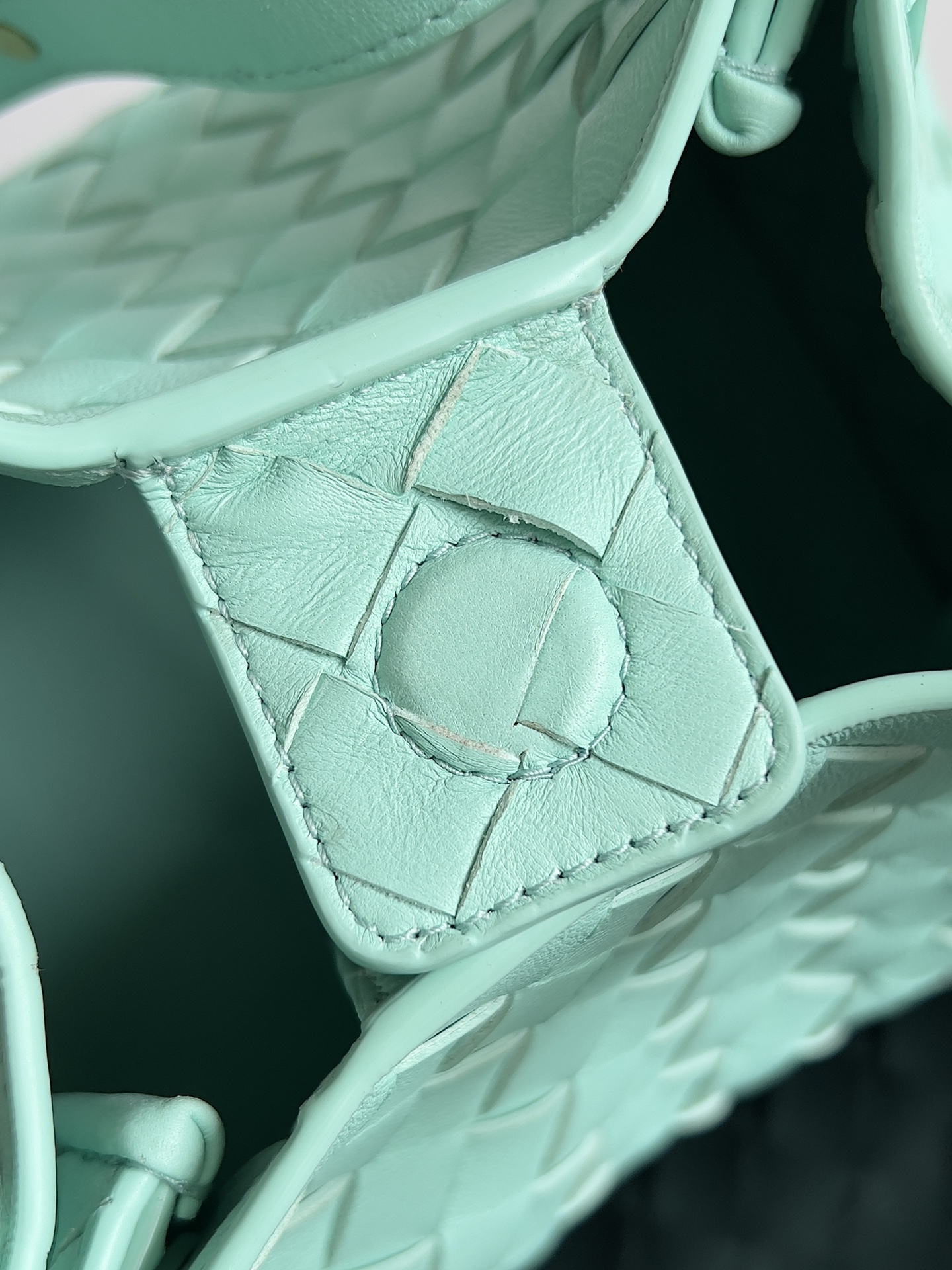 bo*te*ga Ve*ne*ta andiamo parachute tote-21*17*16.5cm