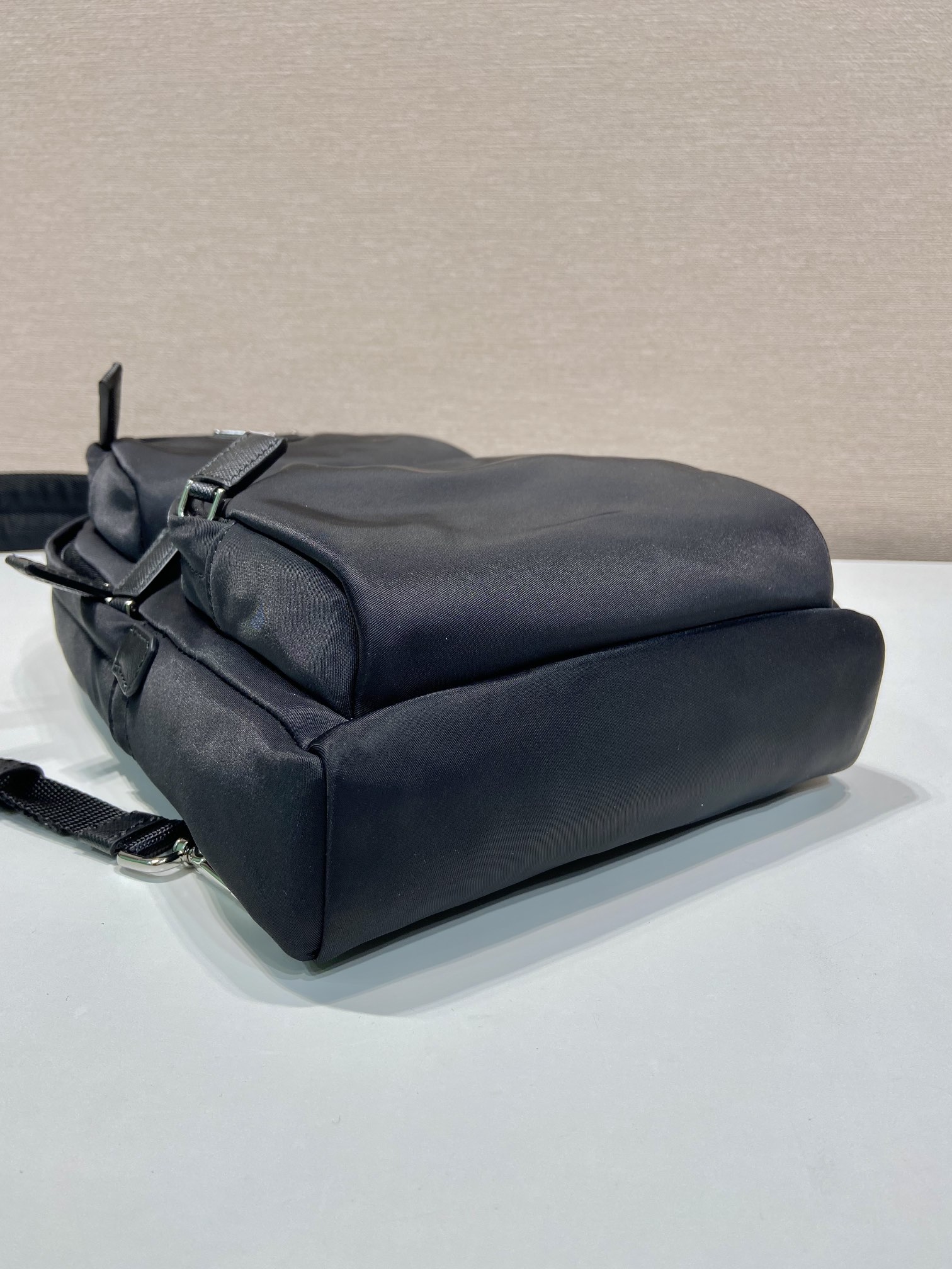 Pra*a vintage re-nylon bag-2vz105-20*31*5cm