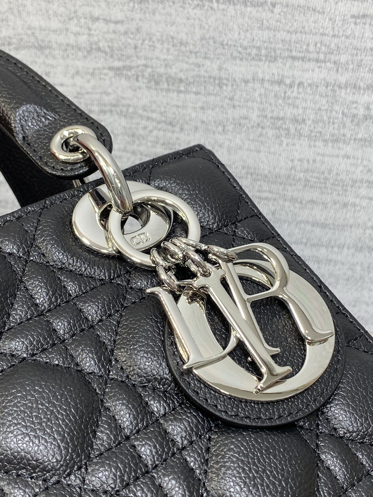 lady D*or bag-silver hardware-caviar-20*16.5*8cm